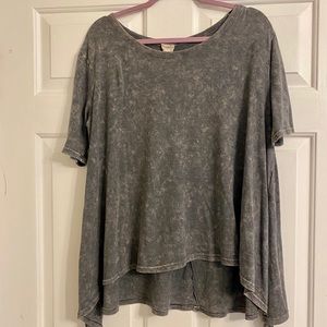 Blu Pepper oversized tee. Size small.